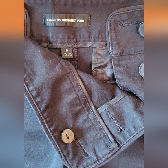 EXPRESS SIZE 0, Black Sailor Shorts - Picture 3 of 6